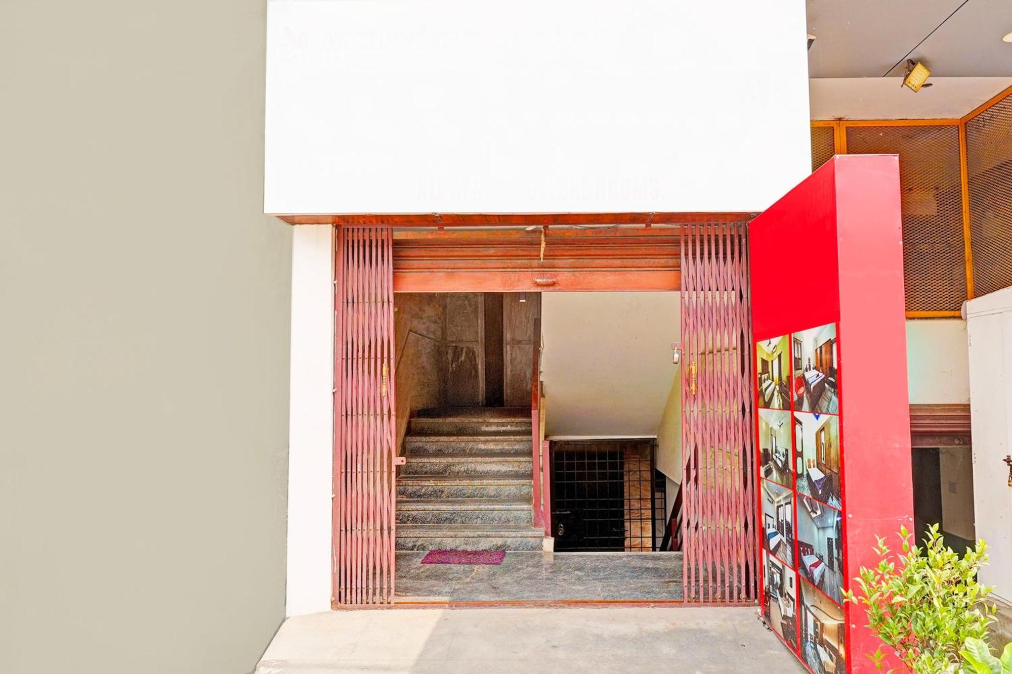 Super Hotel O Srigandhakavalu Formerly Chamundeshwari Lodging Jālahalli エクステリア 写真